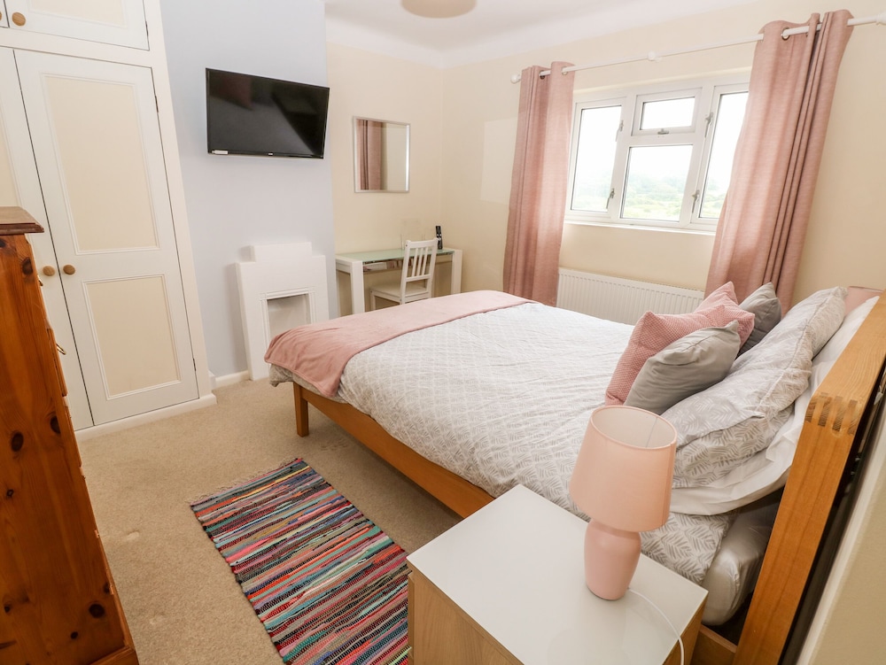 6 Heytesbury Road