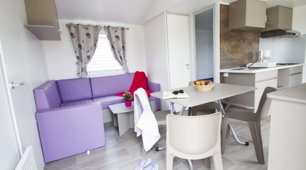 Mobile Home in Bessan With Communal Pool