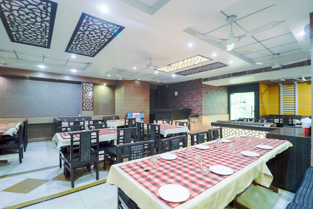 Food & Beverage