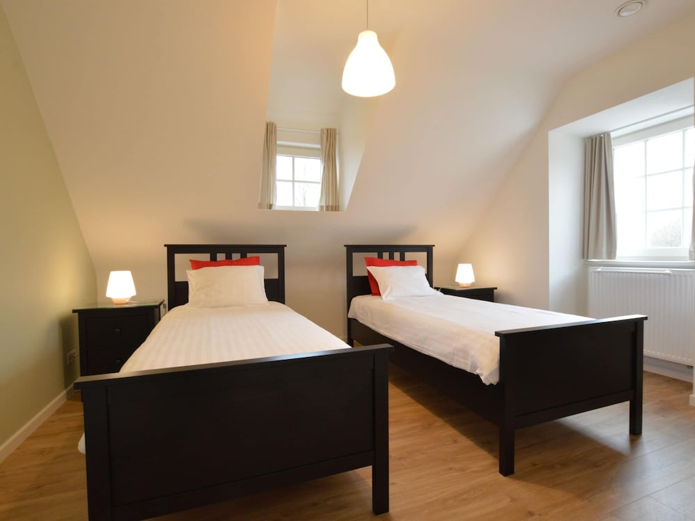 Soothing Holiday Home With Recreation Room view 4