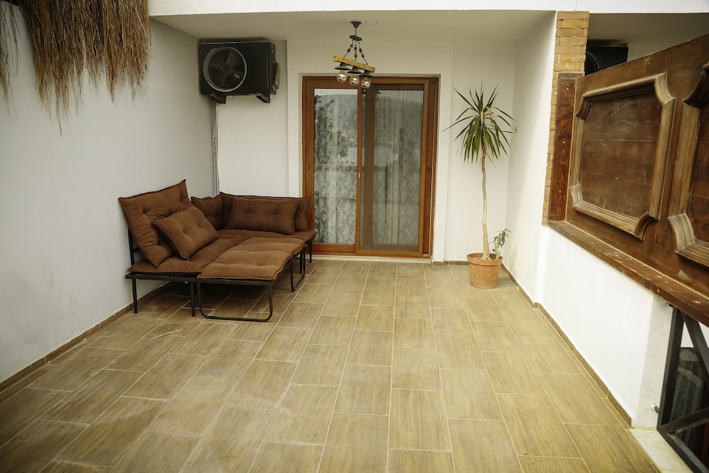 Parva Port Alaçatı - Image 28