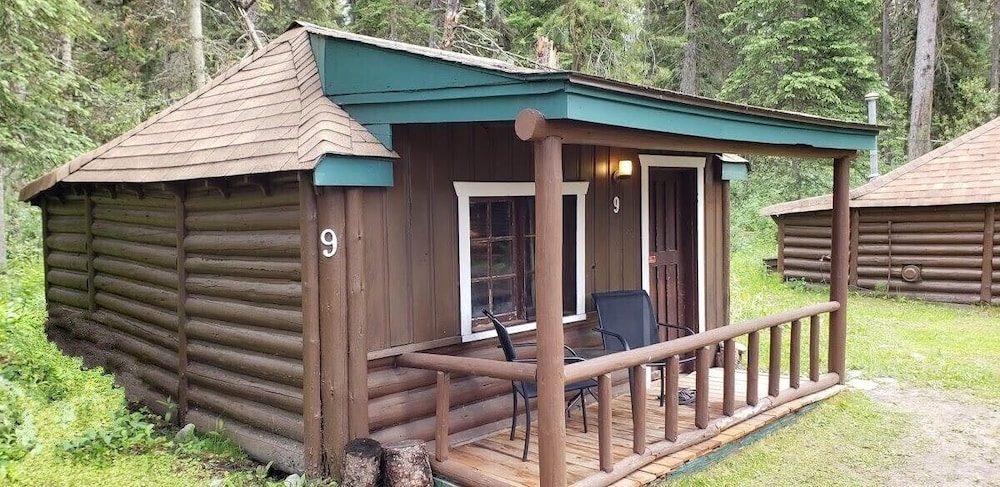 Kootenay Park Lodge