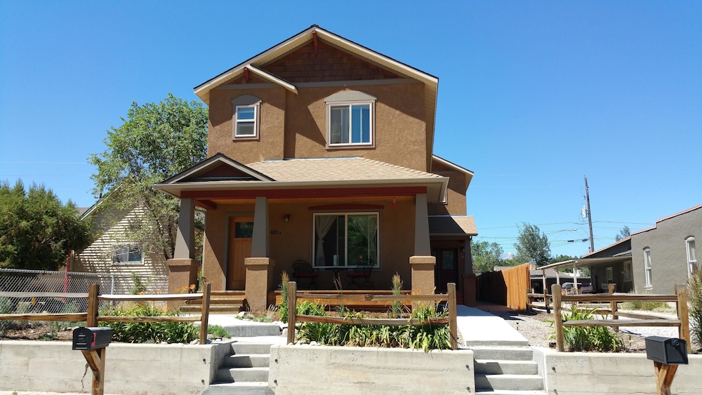 River City Town House 3 Bedroom Holiday Home By Pinon Vacation Rentals
