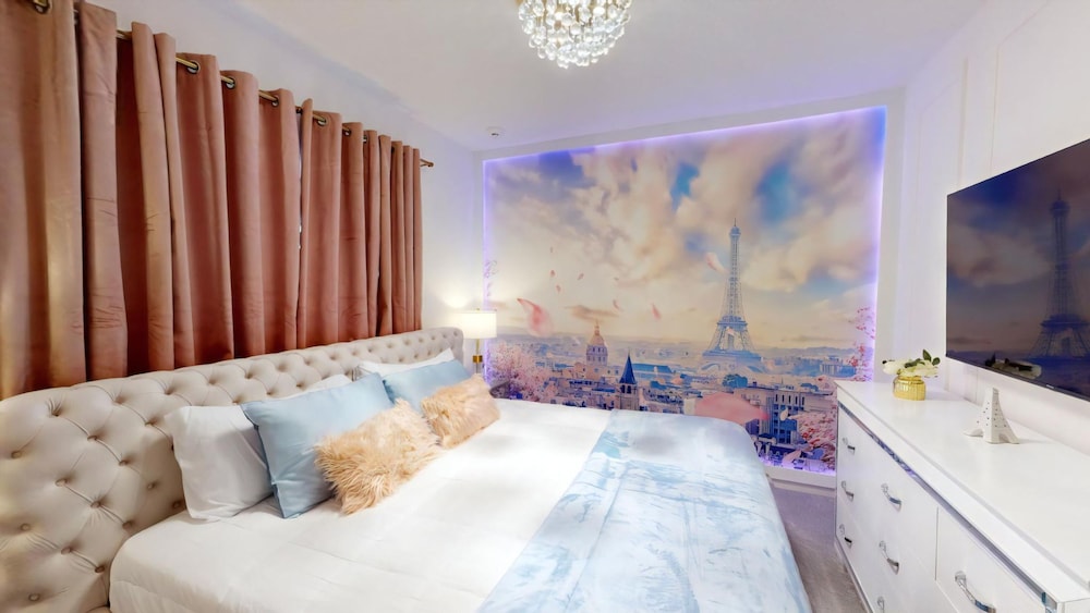 8 Bedroom Themed Rooms Huge Games Room Pool Spa