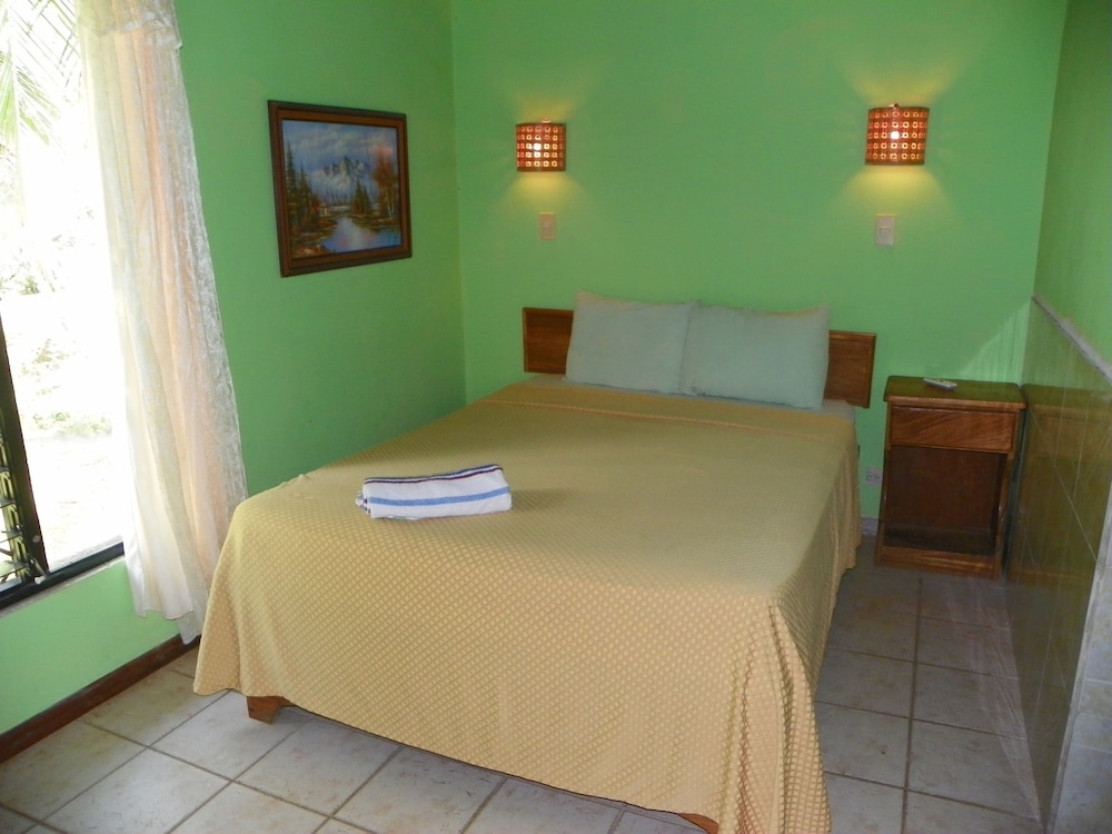 El Pizote Lodge