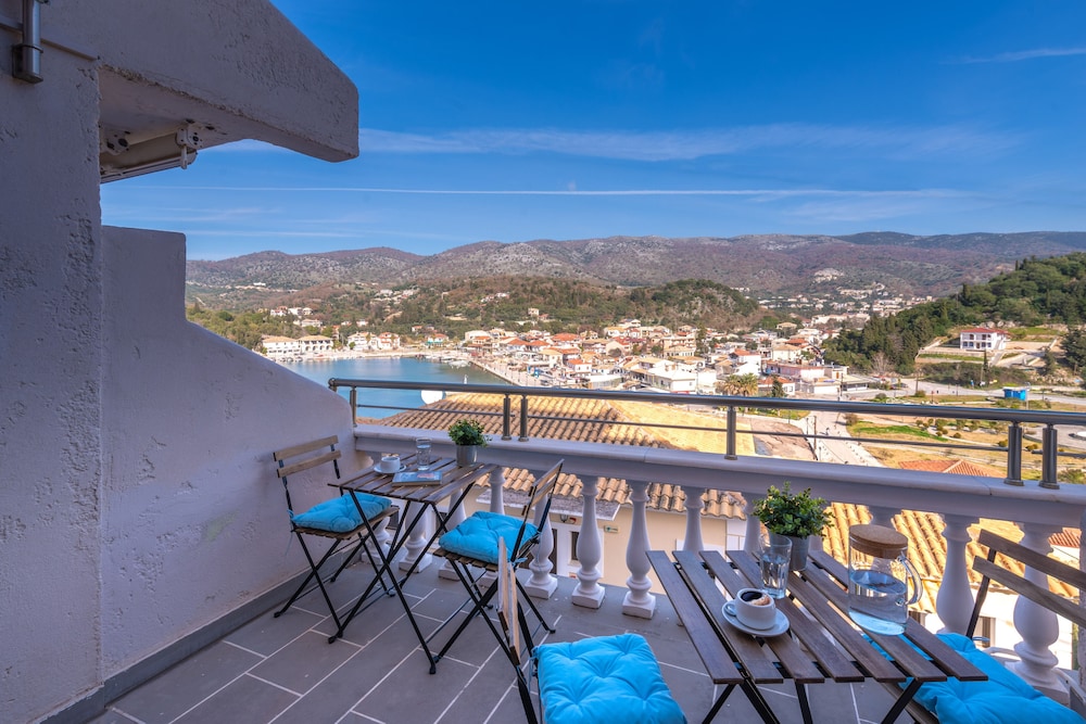 Panorama Botsaris Apartments view 3