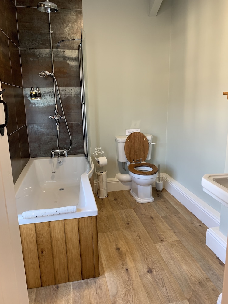 Pontyclerc Farm House B&B