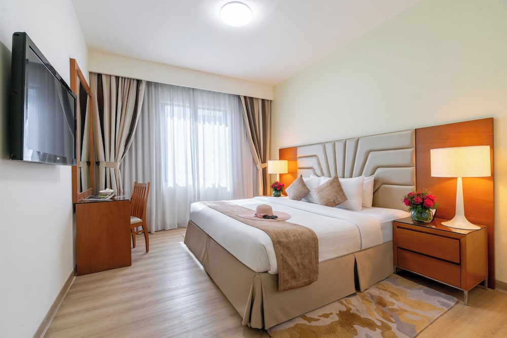 Golden Sands 10 Hotel Apartments