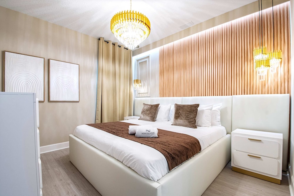 Themed Kids' Rooms, Pool & Game Loft Near Disney - Image 3