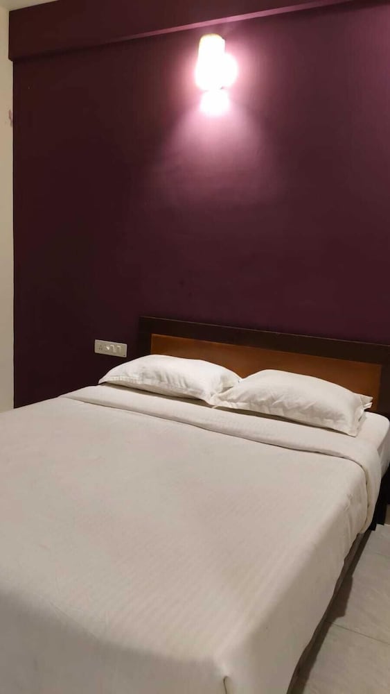HOTEL KABAB JUNCTION