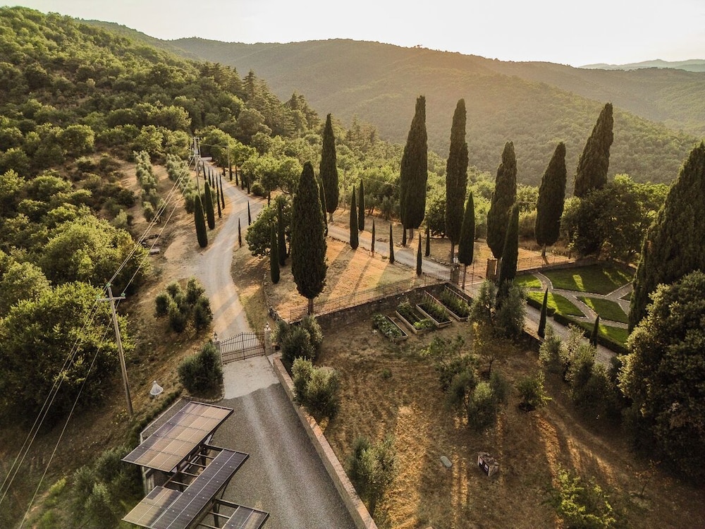 Podere Cavalbianco