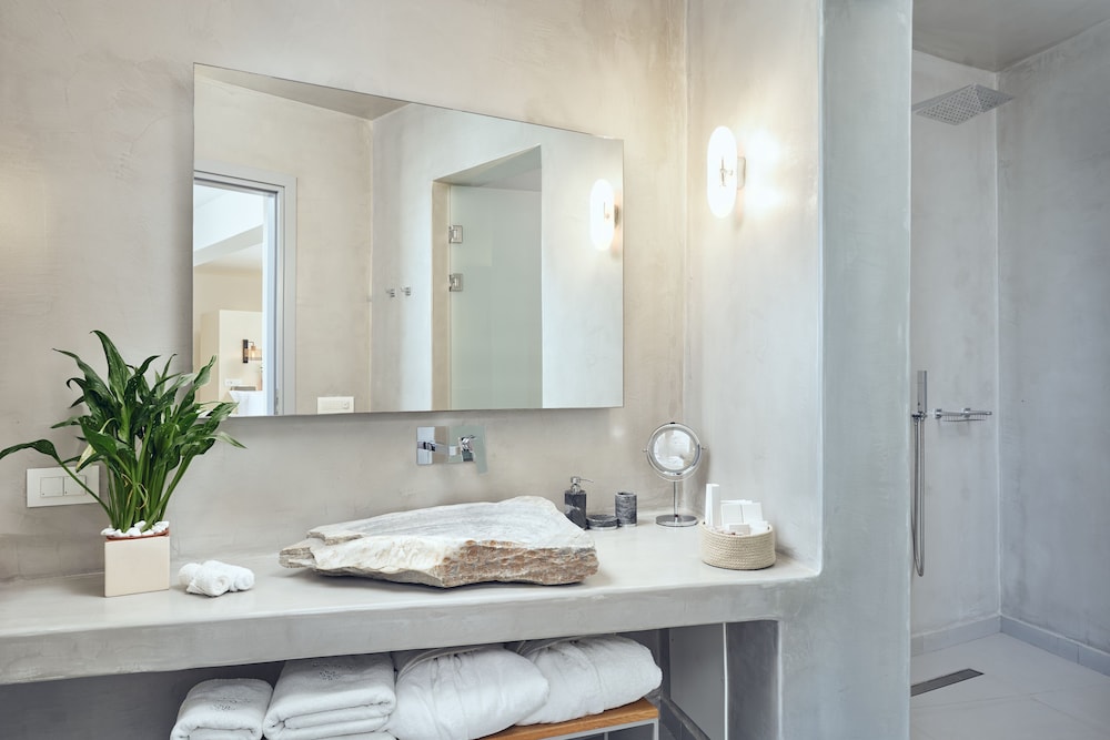 Nova Luxury Suites