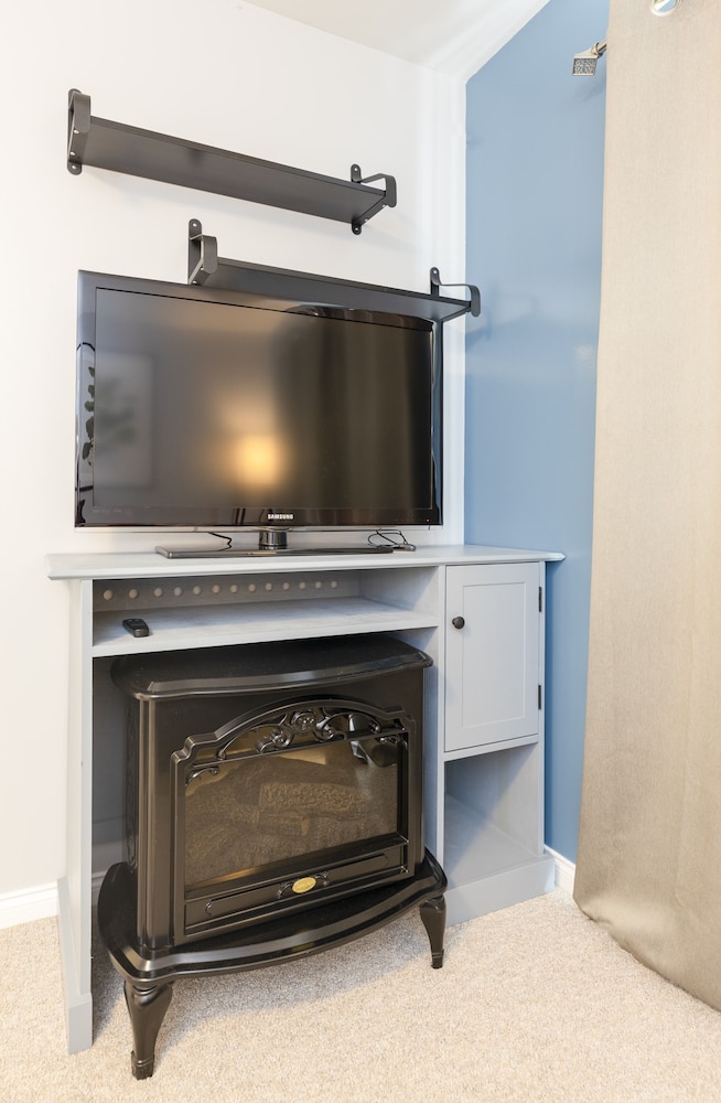 2298 Setchfield Ave - Image 3