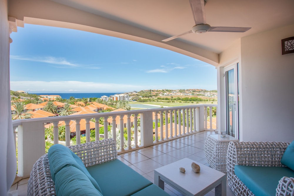 Blue Bay Apartments