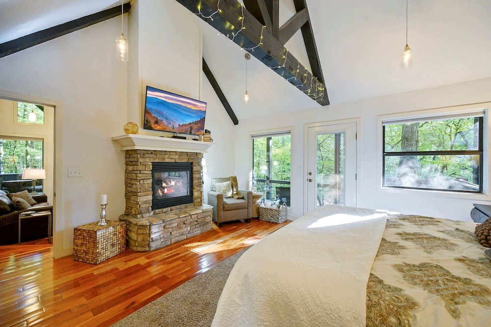 Silverbrook Cabin for 4