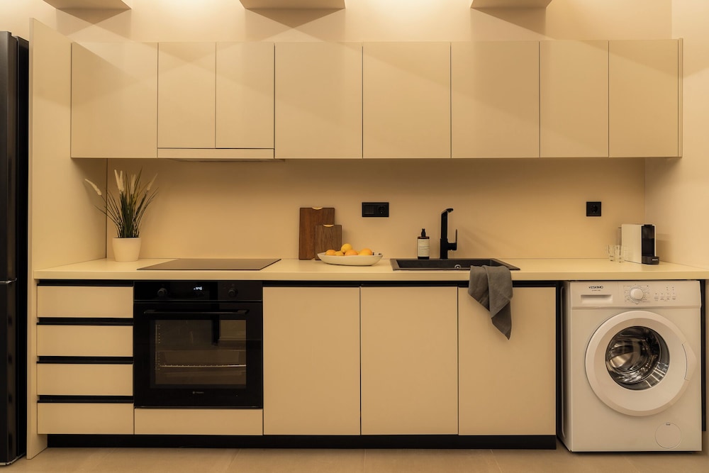 FOS Premium Apartments by halu