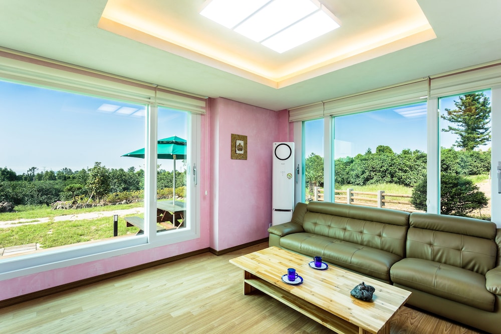 Banhakeura Pension