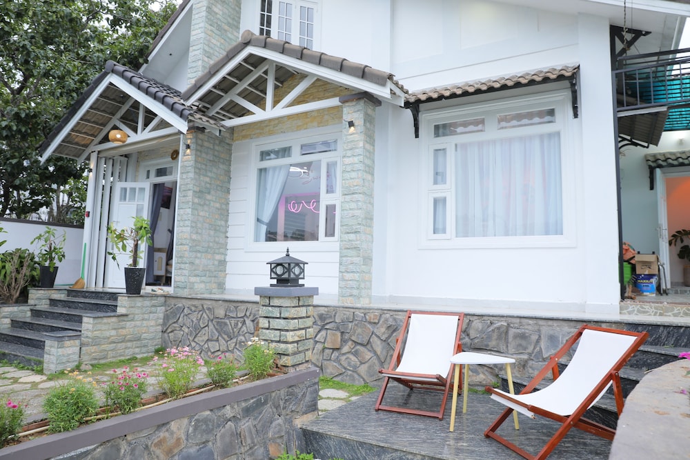 7 bedroom villa Flamingo Danang