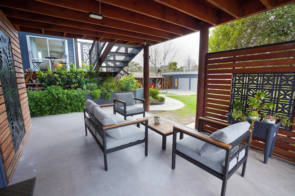 Kiwi Retreat By Aotearoa Escapes