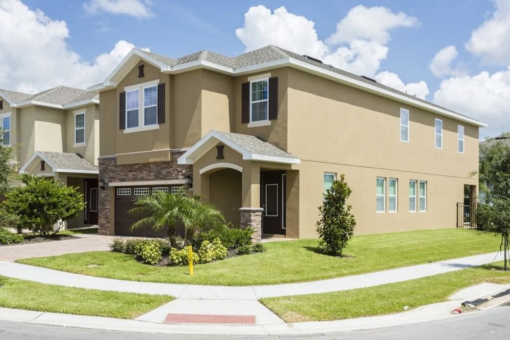 Reunion West Homes by Casa Floridian - Image 1