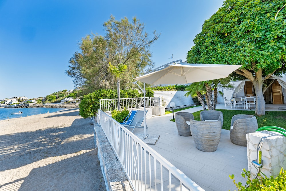 Luxury Villa on the Beach in Diamante, Sea View - Villa Ventre