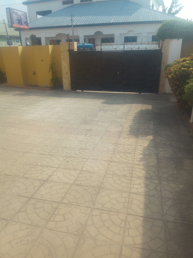 Ama Serwaa Lodge, photo 15