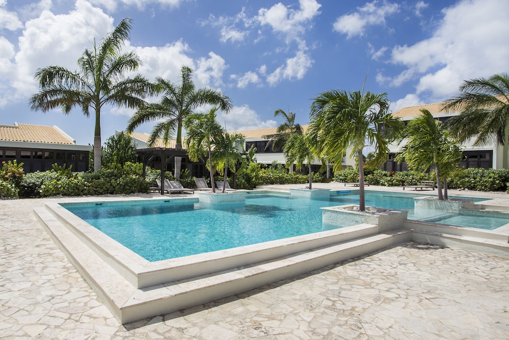 Hotel Blue Bay Bungalows - Image 1