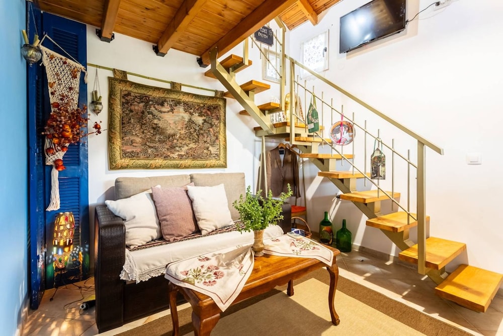 Petalidi Sunny Home One