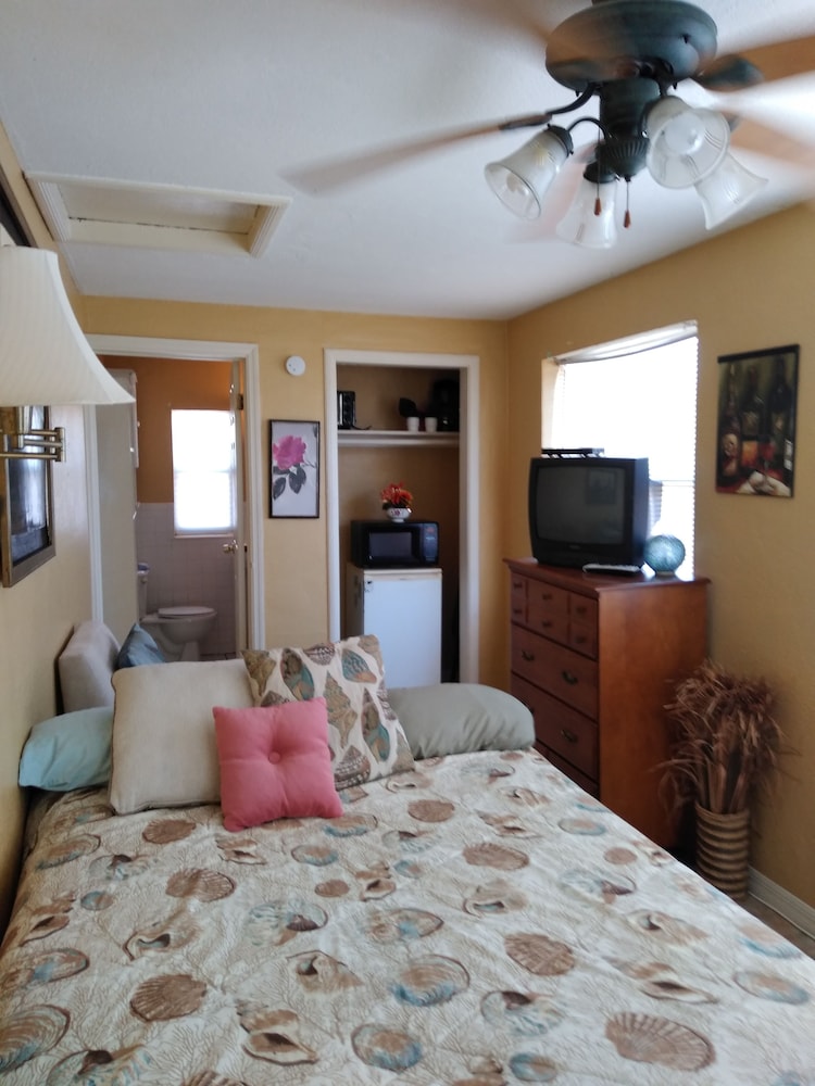 Swashbuckler Motel