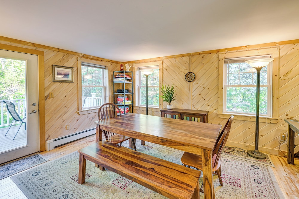 1 Mi to Acadia National Park: Spacious Retreat!