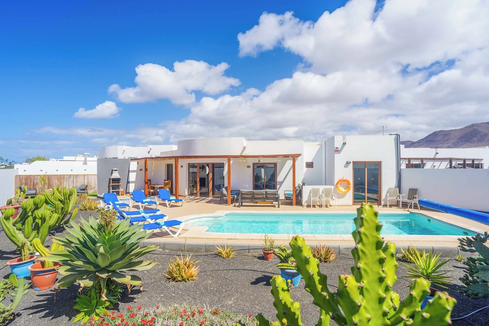 Villa Luar