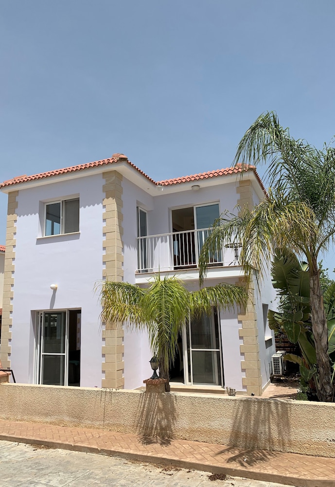 Stylianos Villa