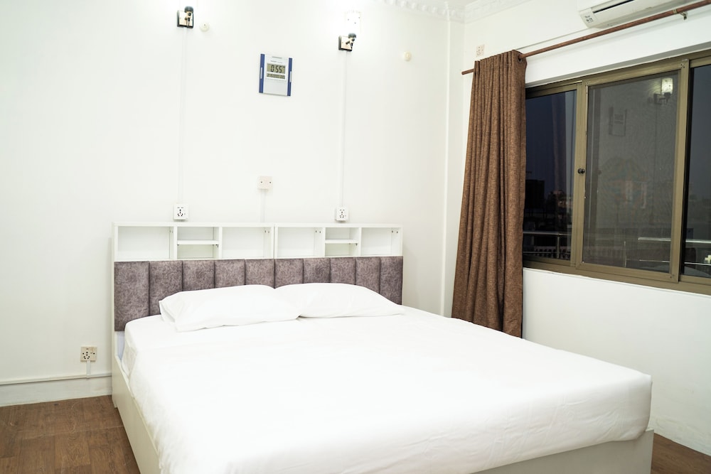 Aarya Wellness & Hostel