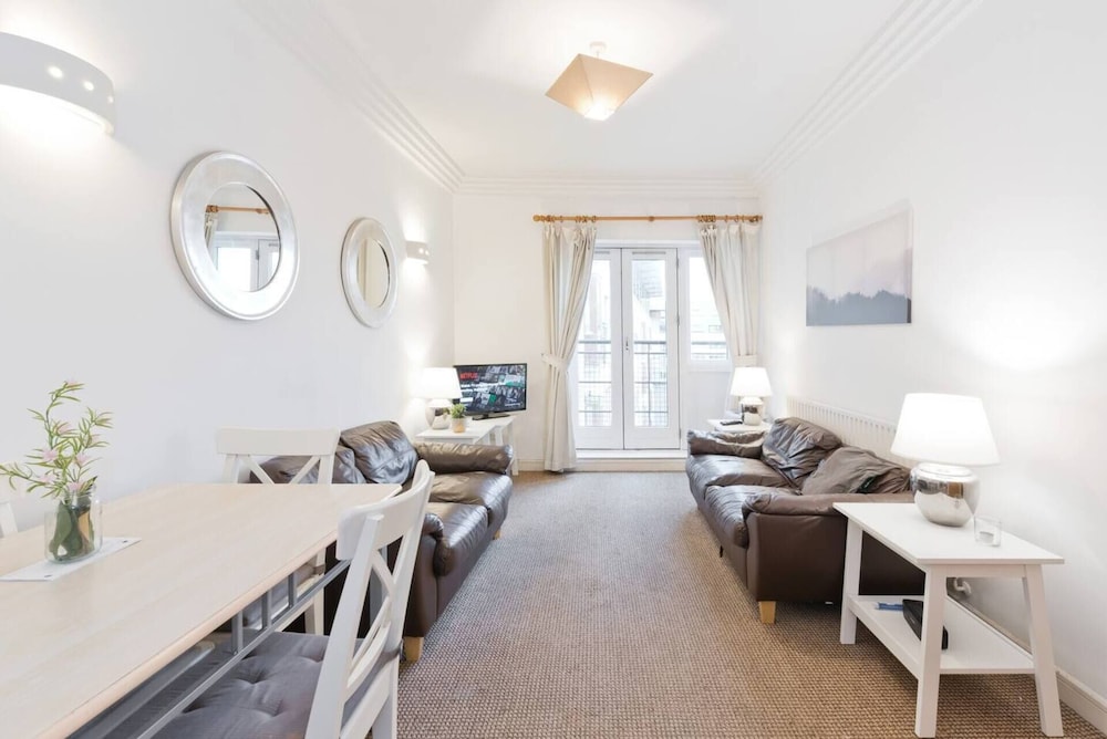 Immaculate 1-bed Apartment in Dublin 1