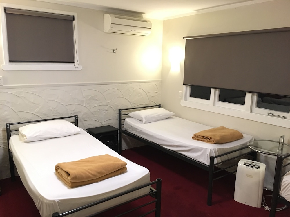 Freemans Backpackers Lodge - Hostel