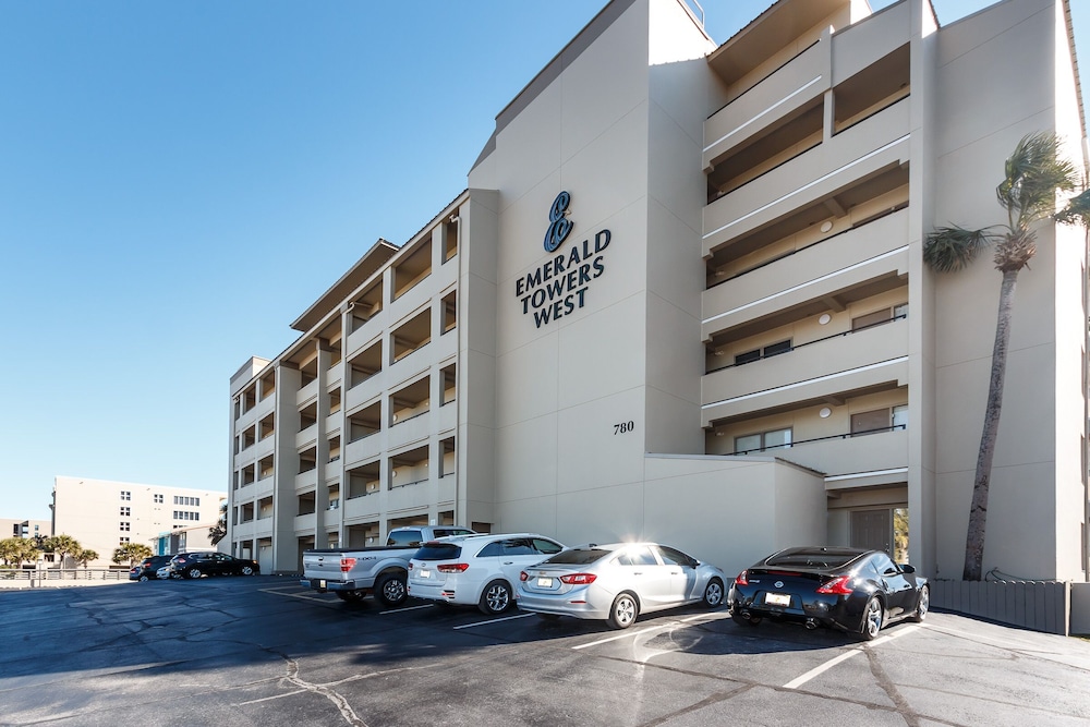 Emerald Twrs West 3004 by Brooks and Shorey Resorts
