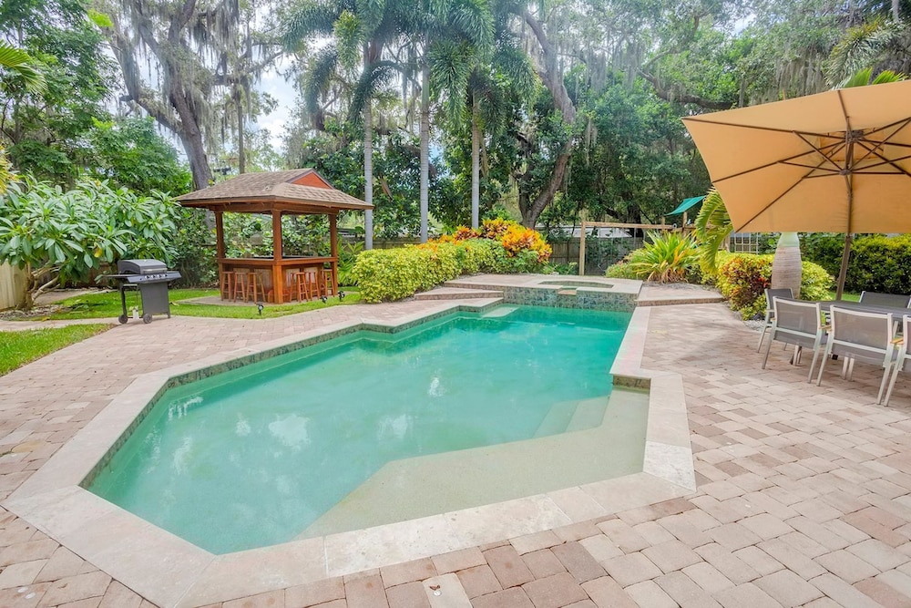 Breathless Backyard Amazing Pool