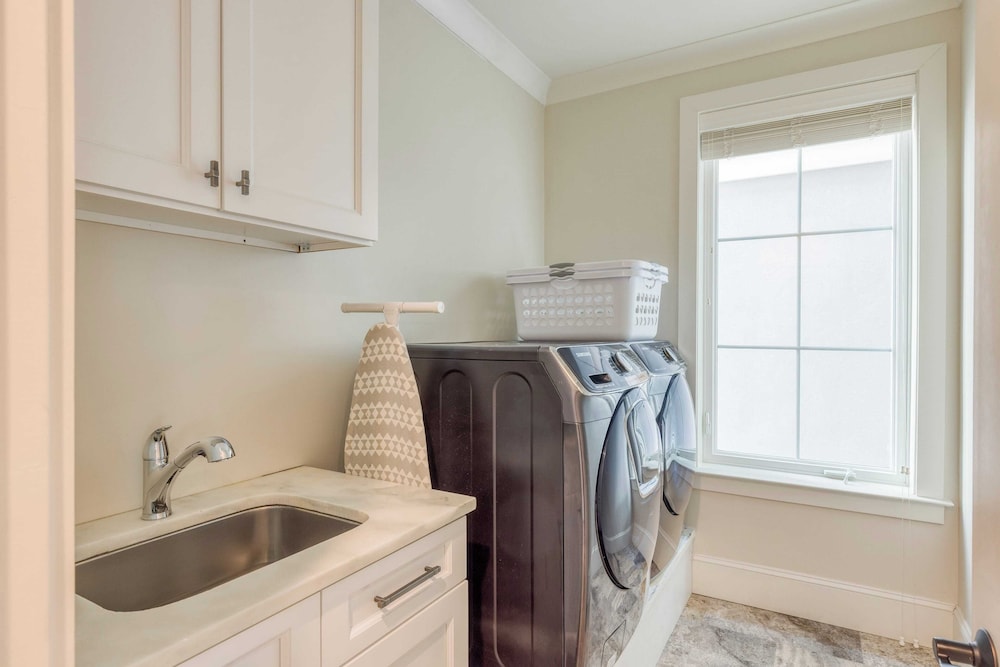 Sleeps 48, 2 Homes w/ Private Beach Access Bradley Circle Buyout by Avantstay