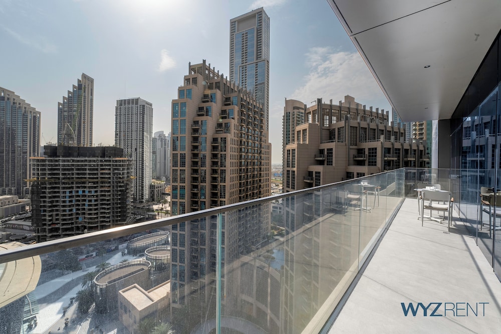 Posh 2 BR in Address Opera Mall Access