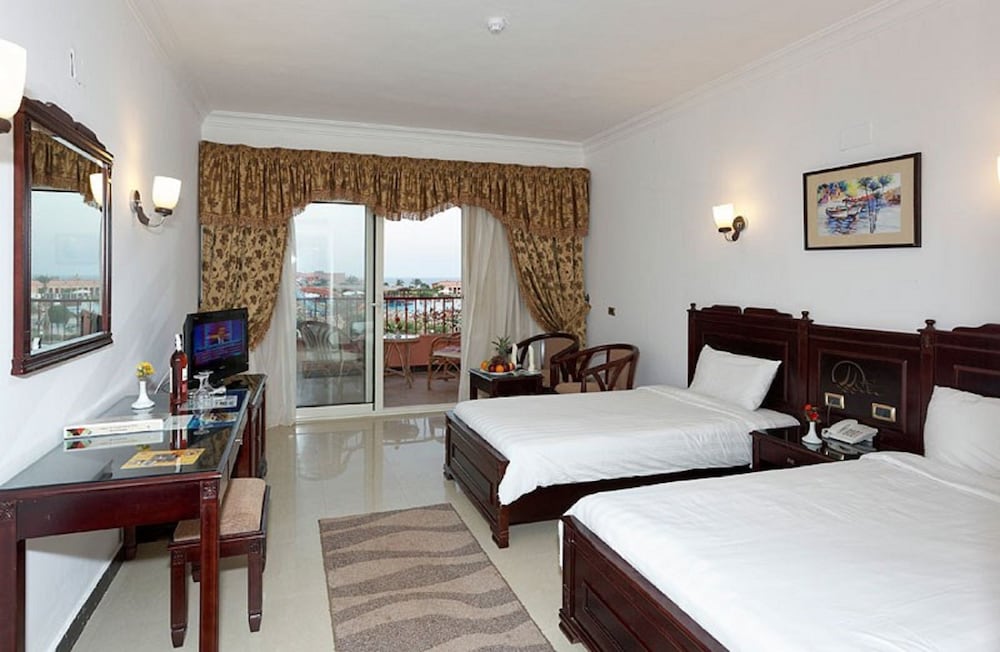 Three Corners Happy Life Beach Resort - All Inclusive