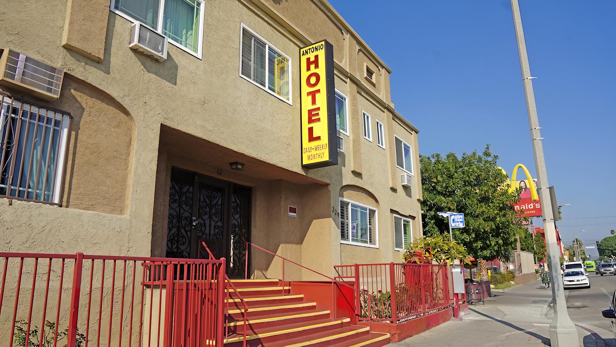 Antonio Hotel