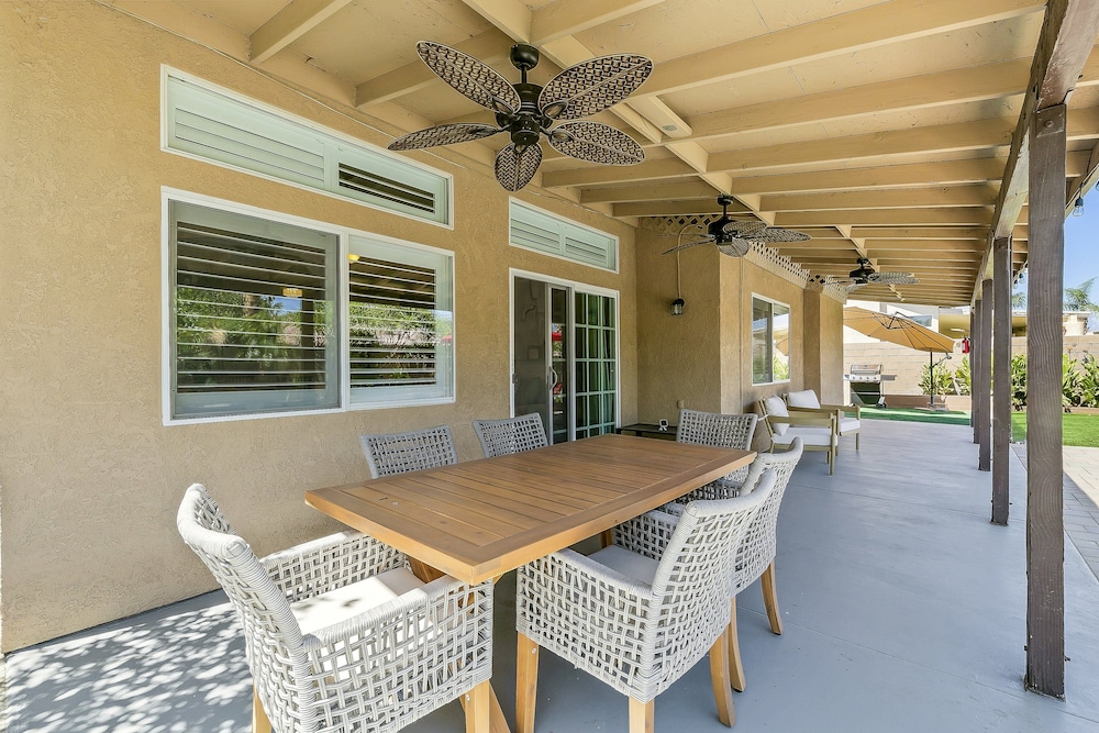 Desert Oasis Retreat Palm Meadows Gem 3 Bedroom Home