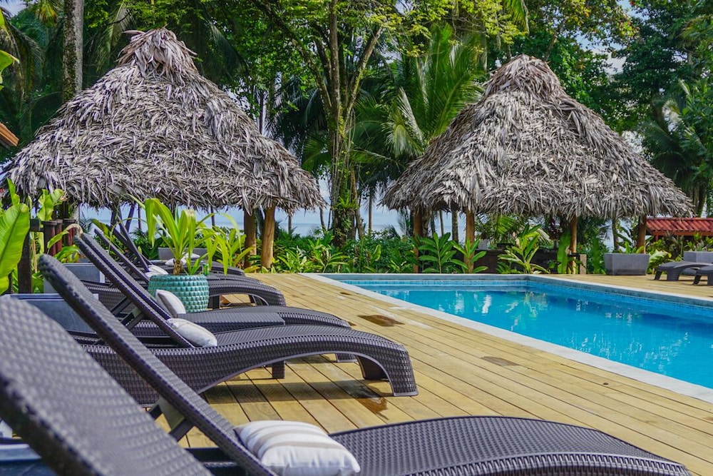 Hotel Island Plantation - Image 1