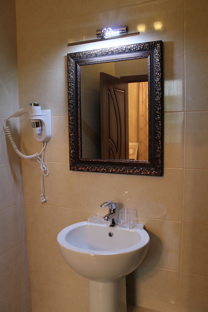 Hotel ANI