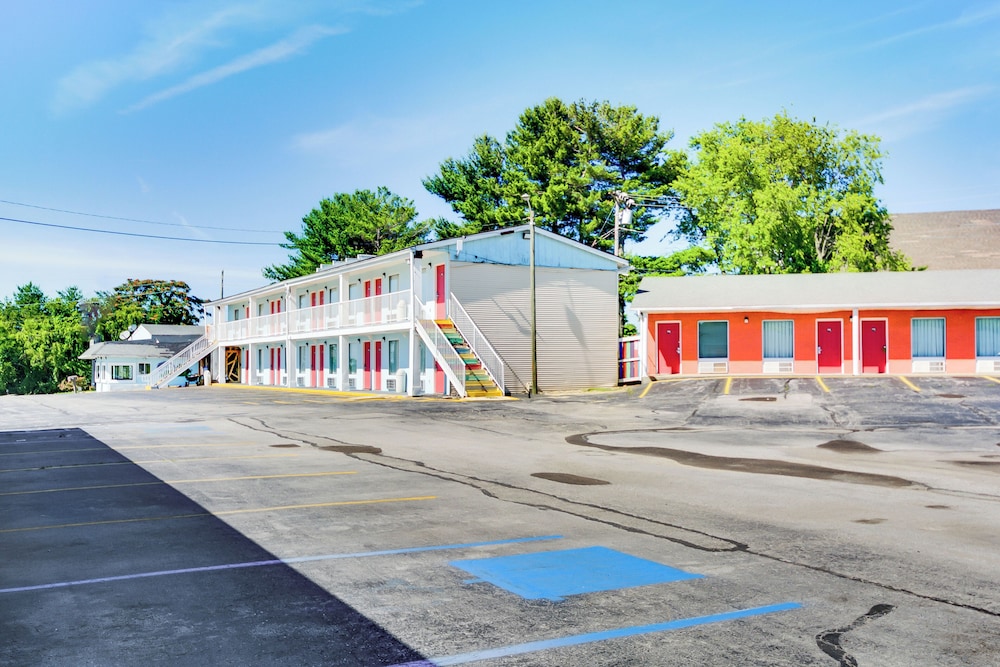 Hometown INN
