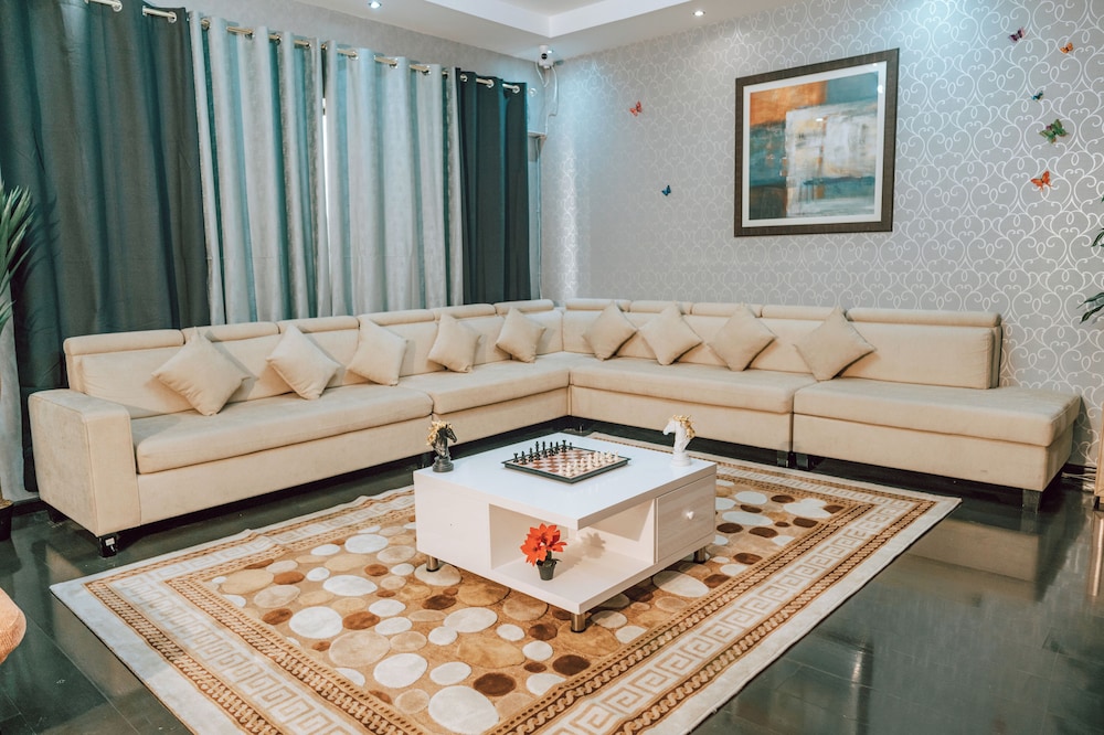 Qisma Holiday Homes