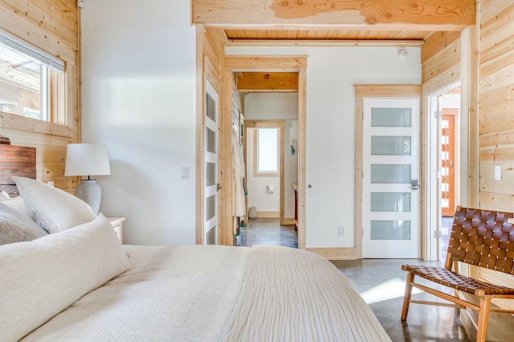Boutique Cabin Design Luxury Hot Tub Path to Beach