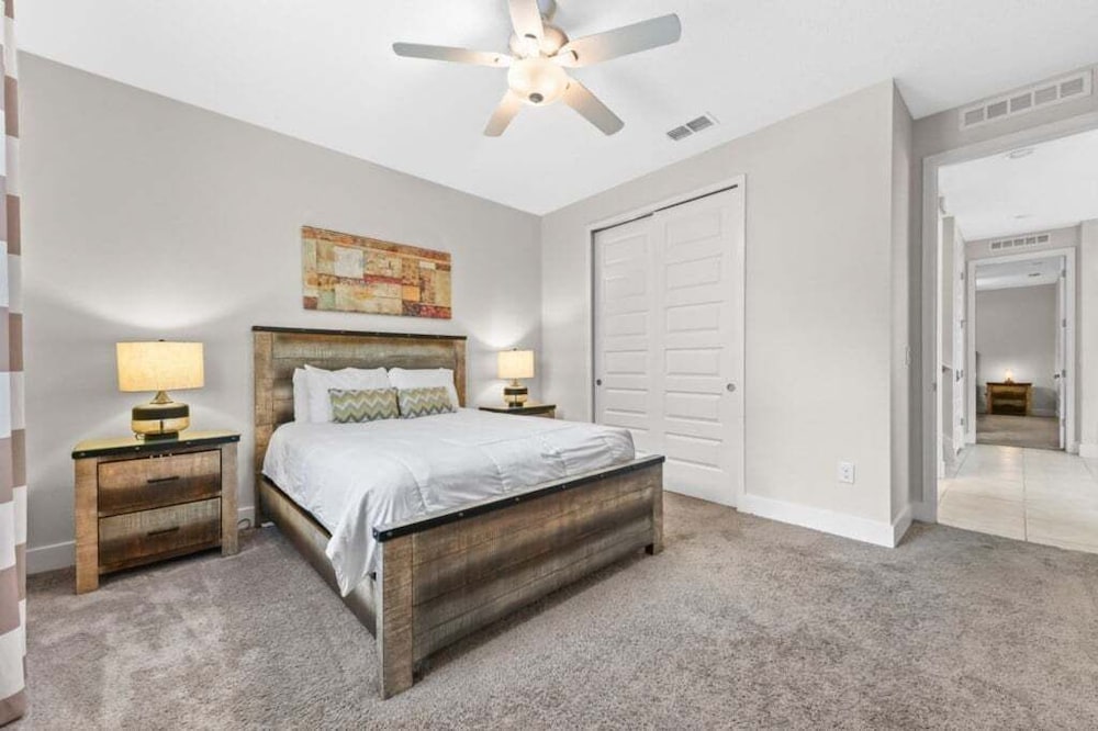 Elegant 8br Retreat W/ Private Pool, Spa & Family-friendly Comfort 8 Bedroom Villa
