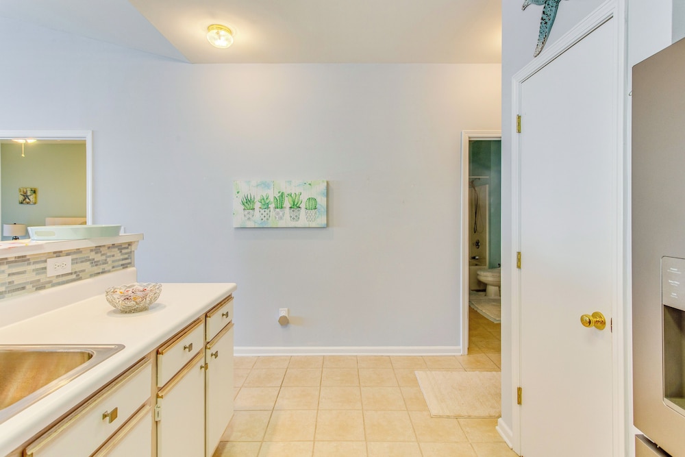 Golf, Swim & Explore: Sunset Beach Family Condo!