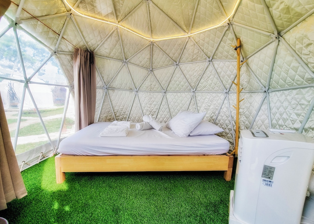 FarmKo Glamping